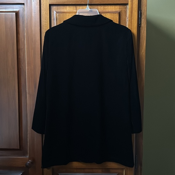 Talbots 3/4 Sleeve Button Down Shirt - Picture 10 of 10